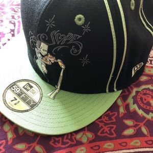 UPPER PLAYGROUND Hat